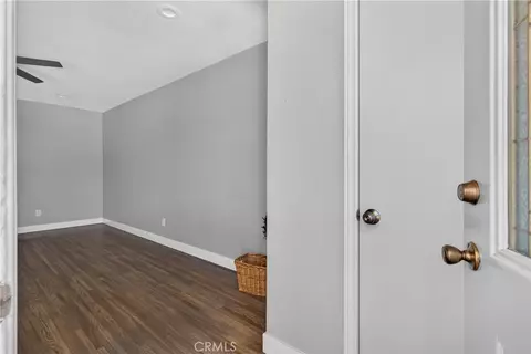 Entry Way - 24429 Marine, Carson, CA 90745 photo 1 of 10