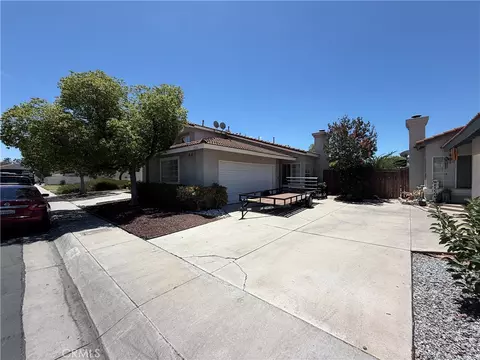 Exterior - 19166 Pemberton, Riverside, CA 92508 photo 2 of 4