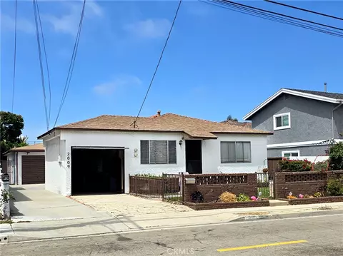 2009 Graham Ave #2, Redondo Beach, CA 90278