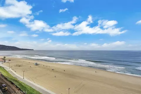 721 Esplanade #403, Redondo Beach, CA 90277