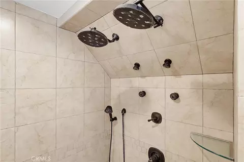 Bath - 1130 E Appleton, Long Beach, CA 90802 photo 7 of 7