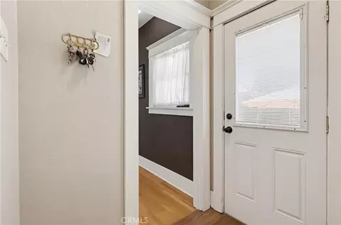 Entry Way - 1130 E Appleton, Long Beach, CA 90802 photo 2 of 8