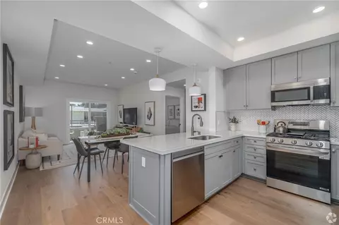 927 Deep Valley Dr #224, Rolling Hills Estates, CA 90274