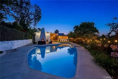 2 Hitching Post, Rolling Hills Estates, CA 90274