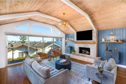 1618 Carver St, Redondo Beach, CA 90278