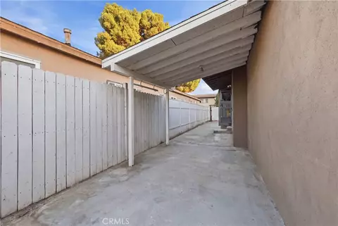 Exterior - 233 E Louise St, Long Beach, CA 90805 photo 4 of 9