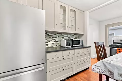 Kitchen - 233 E Louise St, Long Beach, CA 90805 photo 2 of 3