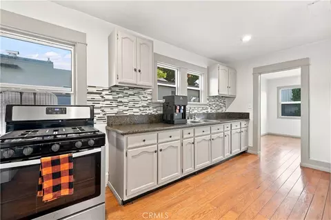 Kitchen - 233 E Louise St, Long Beach, CA 90805 photo 1 of 3