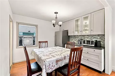 Dining - 233 E Louise St, Long Beach, CA 90805 photo 3 of 3