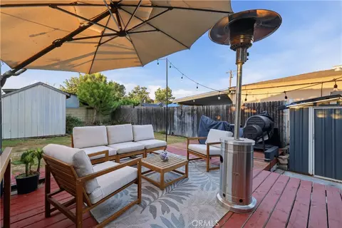 Exterior - 233 E Louise St, Long Beach, CA 90805 photo 2 of 9