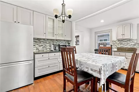 Kitchen - 233 E Louise St, Long Beach, CA 90805 photo 3 of 3