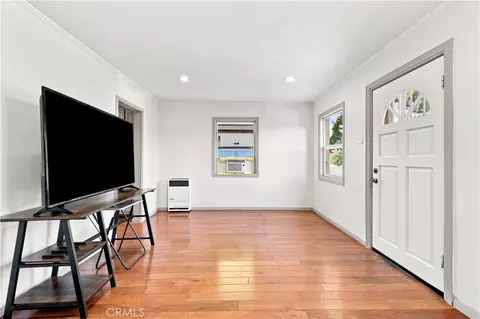 Living - 233 E Louise St, Long Beach, CA 90805 photo 4 of 5