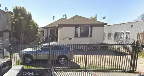 902 W 84th St, Los Angeles, CA 90044