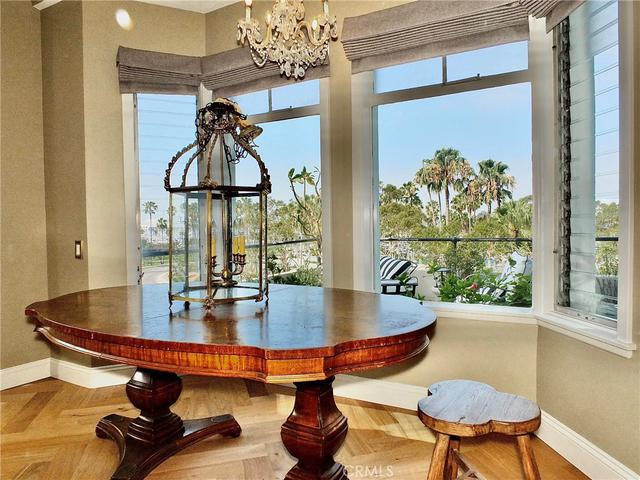 800 E Ocean Blvd #201, Long Beach, CA 90802