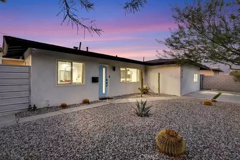 414 W Avenida Cerca, Palm Springs, CA 92262