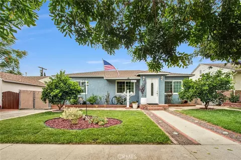 8645 Wakefield, Panorama City, CA 91402