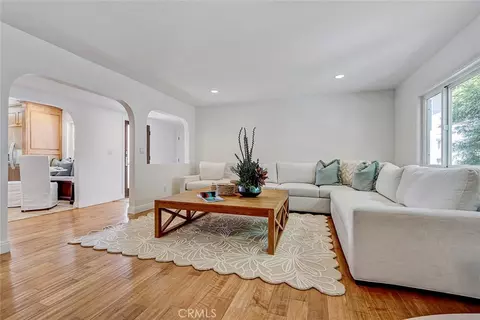 1102 10th, Hermosa Beach, CA 90254