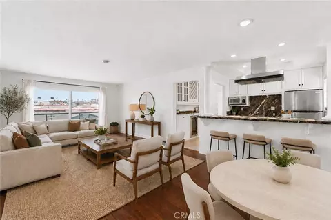 15 15th St #14, Hermosa Beach, CA 90254