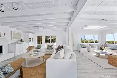1136 8th St, Hermosa Beach, CA 90254