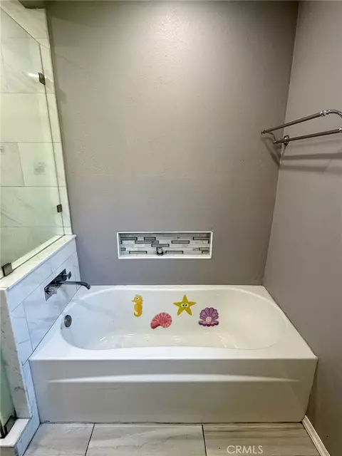 Bath - 2752 E Harrison, Long Beach, CA 90810 photo 2 of 5