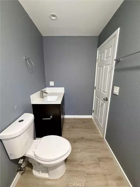 Bath - 2752 E Harrison, Long Beach, CA 90810 photo 5 of 5