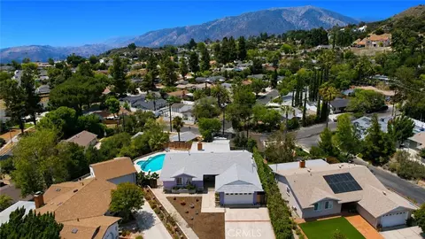View/Area - 7129 Samoa Pl, Tujunga, CA 91042 photo 1 of 3
