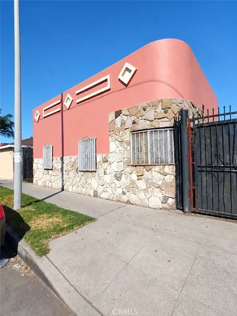 8706 Avalon, Los Angeles, CA 90003