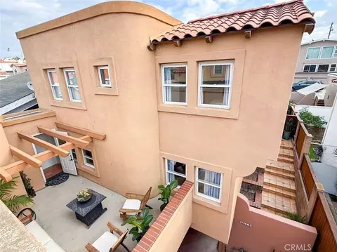 214 N Irena #B, Redondo Beach, CA 90277