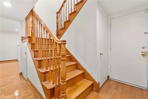 Entry Way - 21200 Oakfort Ave, Carson, CA 90745 photo 3 of 5