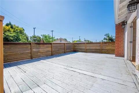 Exterior - 21200 Oakfort Ave, Carson, CA 90745 photo 6 of 11