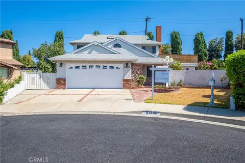 21200 Oakfort Ave, Carson, CA 90745