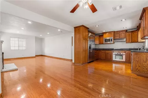 21200 Oakfort Ave, Carson, CA 90745 photo 8