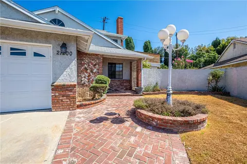 Exterior - 21200 Oakfort Ave, Carson, CA 90745 photo 1 of 11