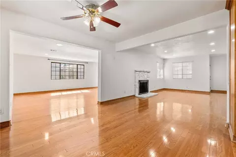 Living - 21200 Oakfort Ave, Carson, CA 90745 photo 2 of 9