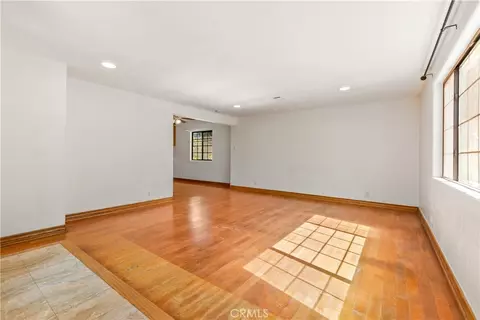 Living - 21200 Oakfort Ave, Carson, CA 90745 photo 9 of 9