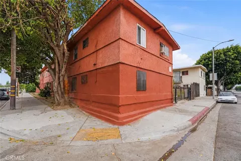 9027 Compton Ave, Los Angeles, CA 90002