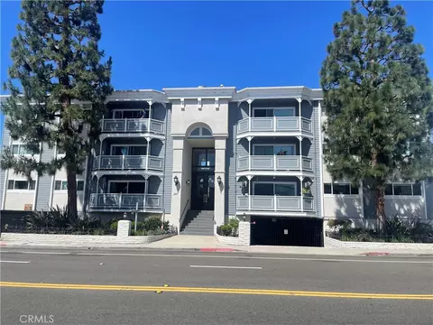 2411 Prospect Ave #102, Hermosa Beach, CA 90254
