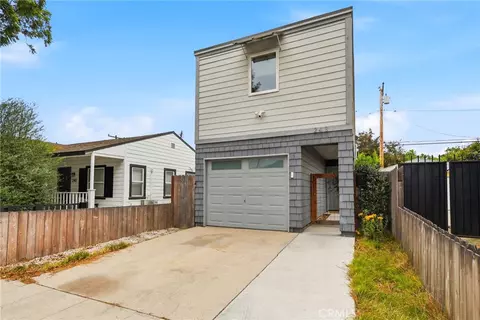Exterior - 243 E Home, Long Beach, CA 90805 photo 2 of 7