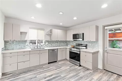 Kitchen - 243 E Home, Long Beach, CA 90805 photo 5 of 6