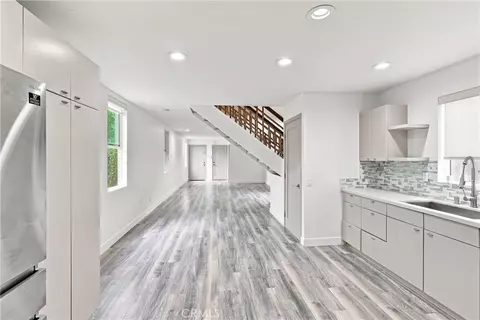 Entry Way - 243 E Home, Long Beach, CA 90805 photo 1 of 4