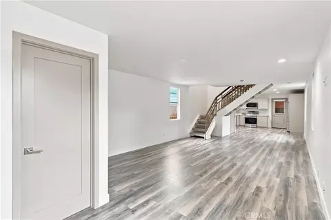 Living - 243 E Home, Long Beach, CA 90805 photo 2 of 4