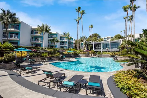 692 The Vlg, Redondo Beach, CA 90277