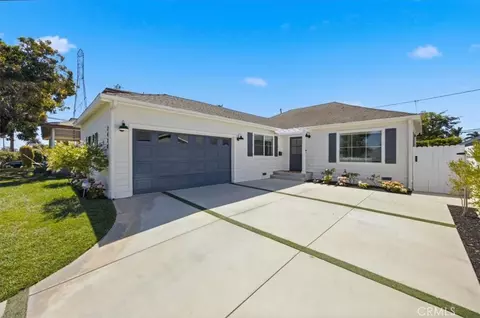 2420 Robinson St, Redondo Beach, CA 90278