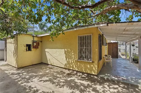 Exterior - 4630 E 52nd Pl, Maywood, CA 90270 photo 2 of 3
