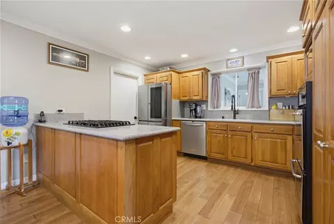 Kitchen - 5210 E Canton St, Long Beach, CA 90815 photo 3 of 3