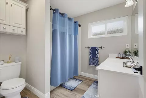Bath - 5210 E Canton St, Long Beach, CA 90815 photo 6 of 6
