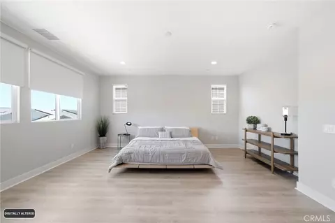Bedroom - 27558 S Edgemont Dr, San Pedro, CA 90732 photo 5 of 7