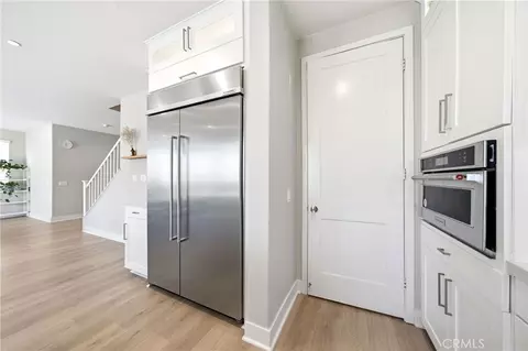 Entry Way - 27558 S Edgemont Dr, San Pedro, CA 90732 photo 2 of 7