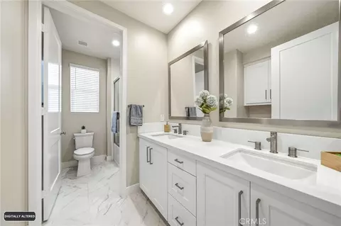 Entry Way - 27558 S Edgemont Dr, San Pedro, CA 90732 photo 6 of 7