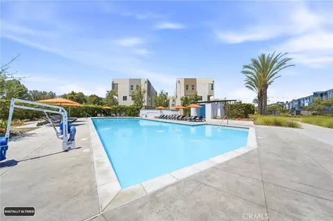 Exterior - 27558 S Edgemont Dr, San Pedro, CA 90732 photo 3 of 7